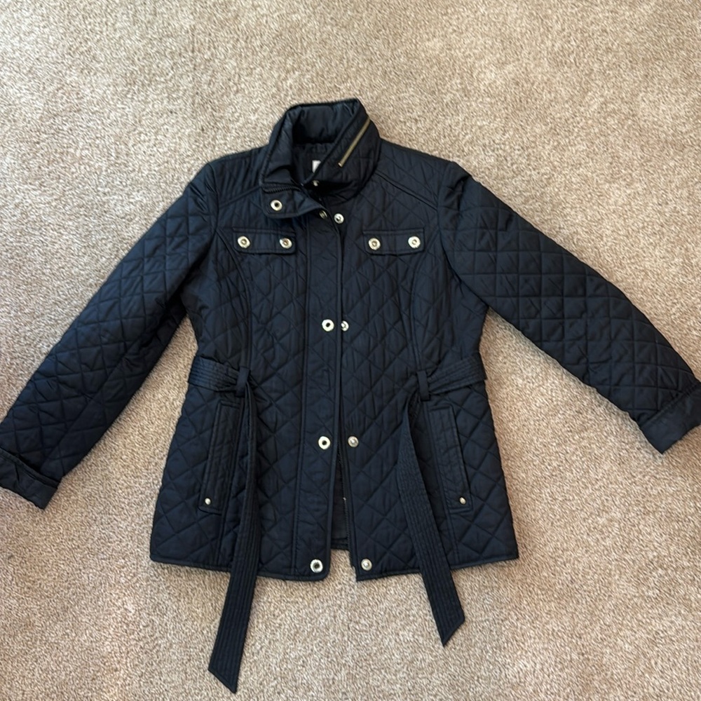 Ladies quilted black coat with optional hood